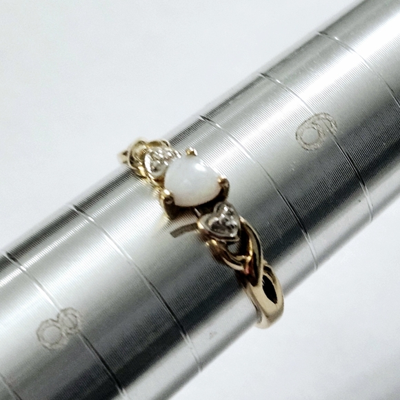 10K Gold Opal Heart ❤️ Ring size 7 - Picture 11 of 11